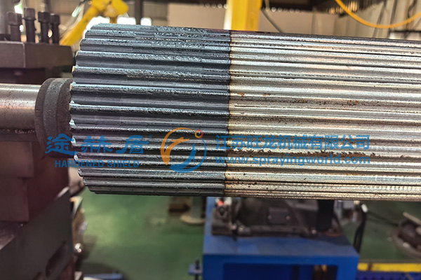 軸槽壁面激光淬火